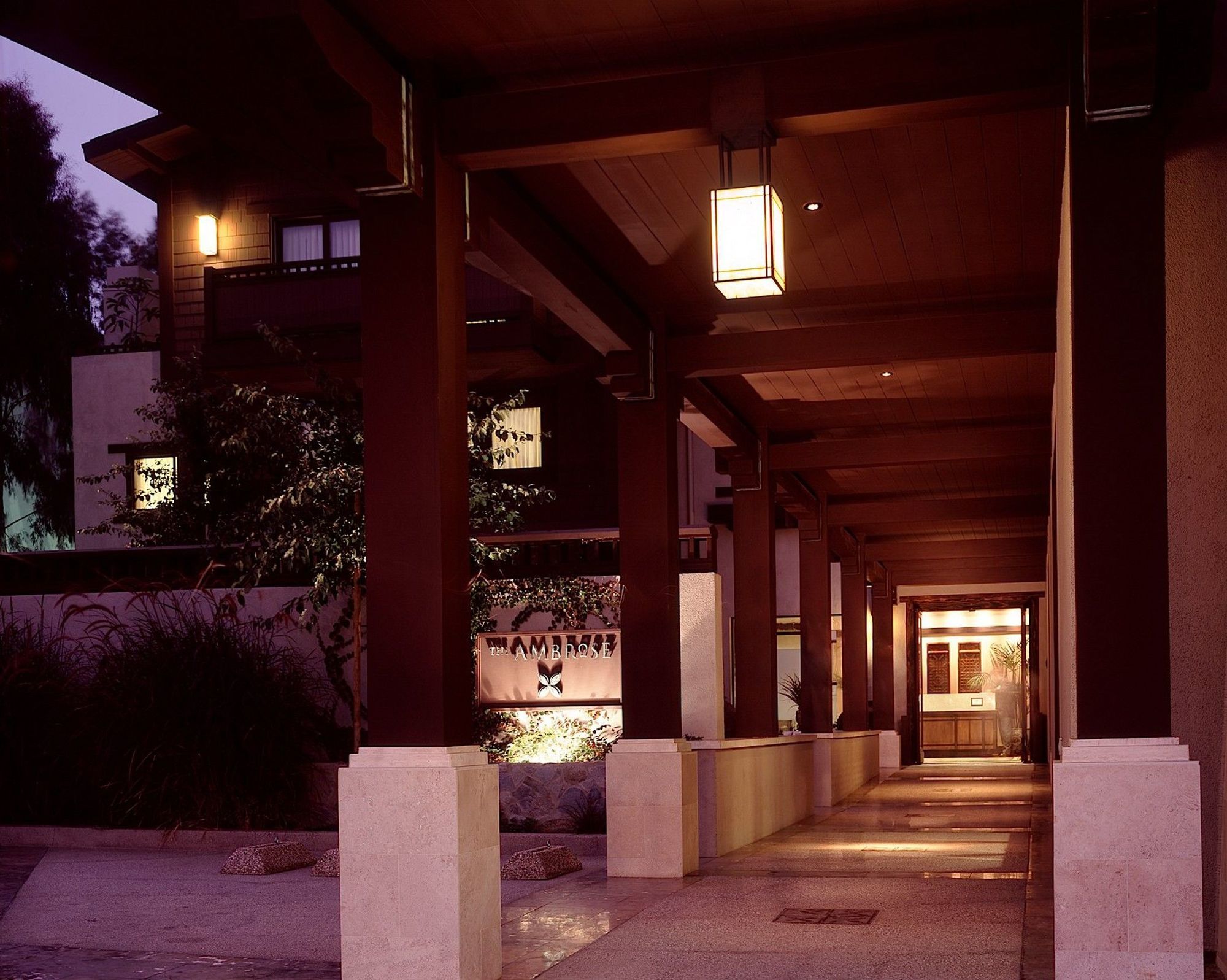Hotel Ambrose 4*